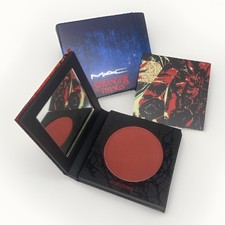 MAC Netflix STRANGER THINGS Powder Blush Puder Rouge HE LIKES IT COLD 6 g