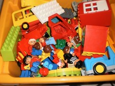 Lego Duplo Konvolut  8 Kg  einzelteile, Steine, Platten Figuren und mehr