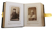 Viktorianisches Carte de Visite Fotoalbum mit 48 Fotos, 1860er - 1880er Jahre