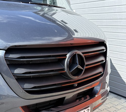 Mercedes benz w907 wabengitter - mercedes,