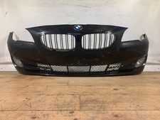 BMW F10 F11 VFL Stoßstange vorne in schwarz II 668 mit Anbauteilen Nieren PDC