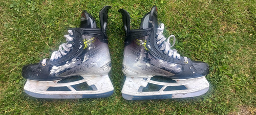 Bauer hyperlite skates size8 - skates,