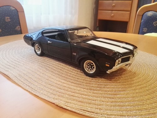 Oldsmobile 442 ertl - oldsmobile, 1:18