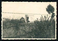 Foto - Plakat Draht - Nieder mit den Kriegstreibern - Für eine Welt ohne Waffen