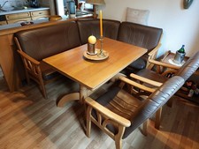 Esseckengarnitur - Tisch, Sitzbank, Stühle, Schränke