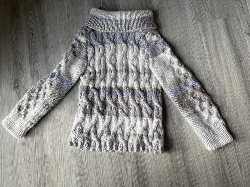 Selbstgestrickter pullover - selbstgestrickter,