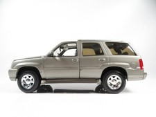 1:18 Anson Cadillac Escalade 
