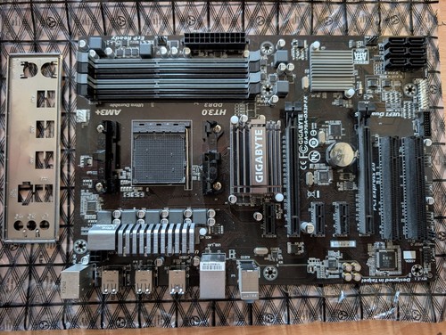 Gigabyte am3 ddr3 - am3+, mb