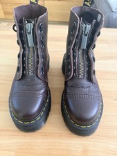 Dr. Martens Damen 1460