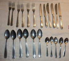alt Besteck Löffel Esslöffel Teelöffel Gabel Kuchengabel 23 Teile DDR und andere