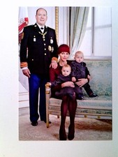 Prinz Albert und Prinzessin Charlène von Monaco mit ihren Kindern, Adel, AK, ung