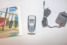 Nokia 8310 NHM7 schwarz weiss  Handy + Zubehörpaket & Handbuch  - funktioniert