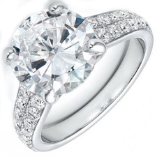 18k Gold Runde Form Diamant