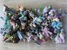 Filly Pferde Figuren 50 Stk. mit Edidition, Meerjungfrau, Karten und Zäune