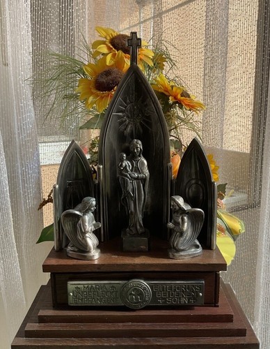 Hausaltar mit spieluhr - hausaltar,