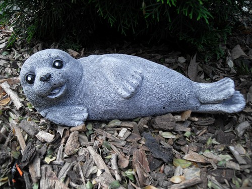 Steinfigur große natürliche