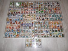 Ü-Eier Konvolut von 21 Sets in Plastikboxen teilweise mit Zettel