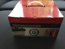 infactory Freischwebender Globus Erde Welt Deko 10-cm-Globus Magnet Ring LED