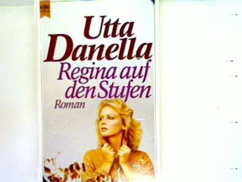 Regina auf den - , stufen