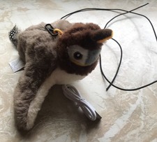 Katzenspielzeug Vogel Spatz flattert und piept aufladbar zum Aufhängen neuwertig