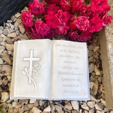 Buch mit kreuz gedenkstein - mit, 3d
