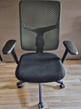 Herman Miller Verus Triflex