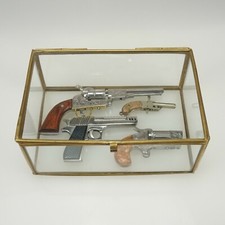Vitrine Display for Berloque