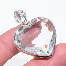 Weißer Topas Edelstein