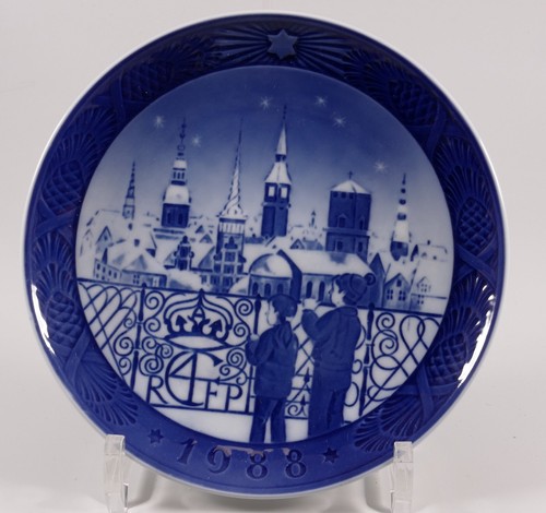 Royal copenhagen - royal,
