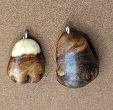 Handarbeit 2 Baumperlen als