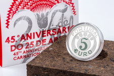 PORTUGAL  5 EUROS 2019 " 45