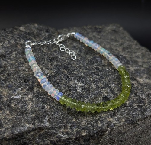 Grüner peridot feueropal - peridot,