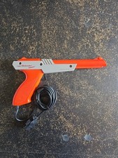 NINTENDO NES ZAPPER NES-005 VON 1985 GAMING LIGHT GUN LICHTPISTOLE