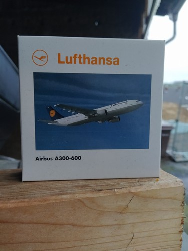 Herpa wings lufthansa airbus - wings,