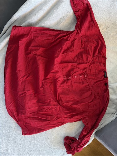 Neuwertiges rotes shirt mit - neuwertiges,