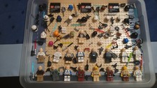 Lego  Minifiguren Konvolut + Waffen  Kleinteilen / Star Wars  Teile Helme