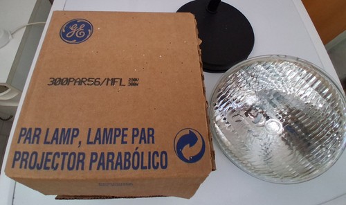Lighting 300par56mfl 240v - ge, 300par56mfl-240v