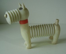 Seltener Ziehharmonika Hund um