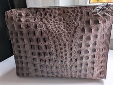 Große braune Herren-Kosmetiktasche aus Leder von F.HAMMAN /Krokodilleder/.