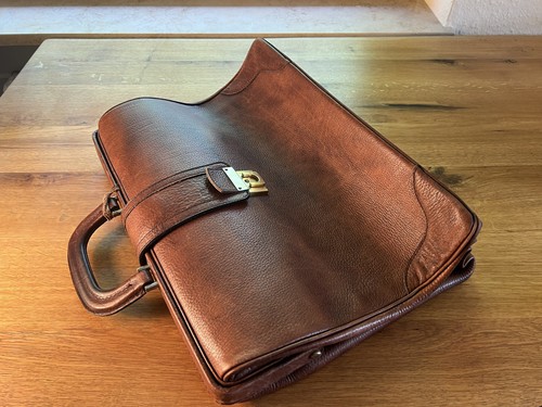 Alte leder aktentasche braun - alte,