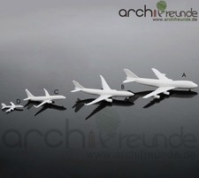 2 x schöne Modell Flugzeug