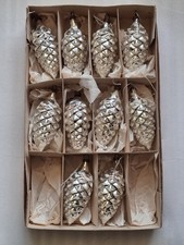 ALT 10 Zapfen Schneedekor 90mm