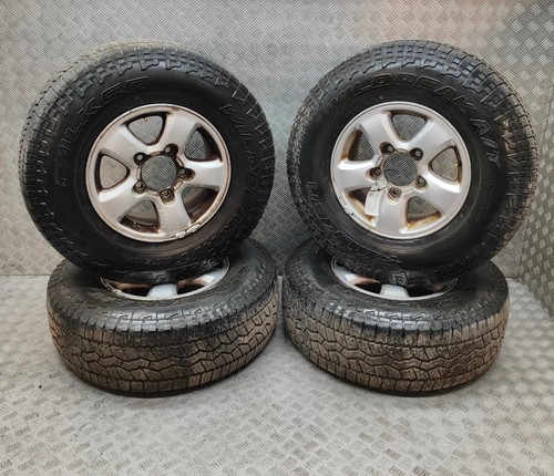 Toyota land cruiser j100 - cruiser,