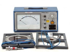 PTW DAli Strahlungs-Meßgerät / Röntgen-Dosimeter mit 2x Messkammer / Prüf-Sonde
