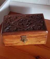 Holzschatulle Olivenholz Schnitzerei Wunderschöne Handarbeit Top Zustand!
