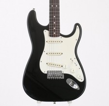 Fender Standard Stratocaster Black mit Softcase GEBRAUCHT