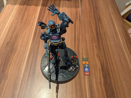 Apex legends pathfinder statue - apex,