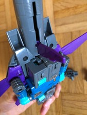 Darkwing +Guns G1 Decepticon Transformers -Takara Hasbro