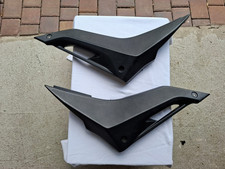 Seitenverkleidung Yamaha YZF-R125 BJ. 08-13 - 2xSet zu verkaufen 
