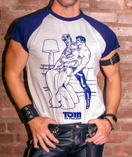 TOM OF FINLAND THE REPAIR MAN LEATHERMENS HERREN T-SHIRT GAY CULTURE T-SHIRT